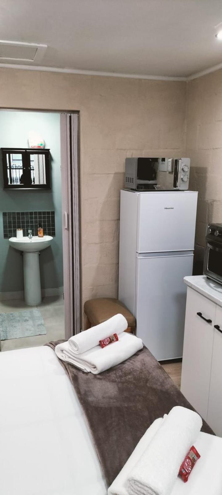 Victoria'S Rest Apartment Windsor Park Екстериор снимка